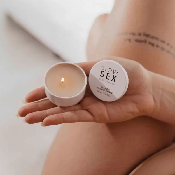 Candela per massaggio total body Slow Sex Bijoux Indiscrets (accesa in mano)